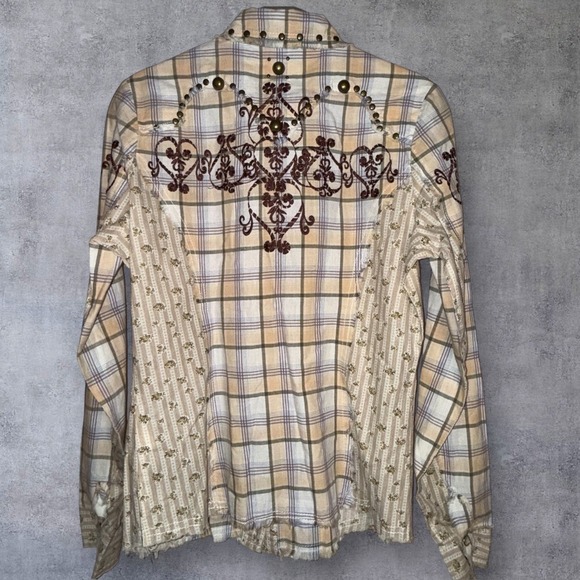DAY TRIP Western Distressed Plaid Embroidered Snap Shirt MED Cowgirl Rodeo Boho - Picture 5 of 16